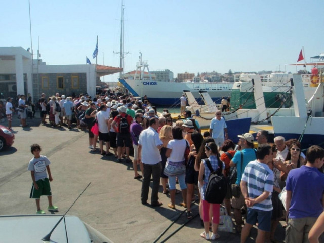 Η τρόικα διαλύει τα τελωνεία και εξαθλιώνει τους τελωνειακούς