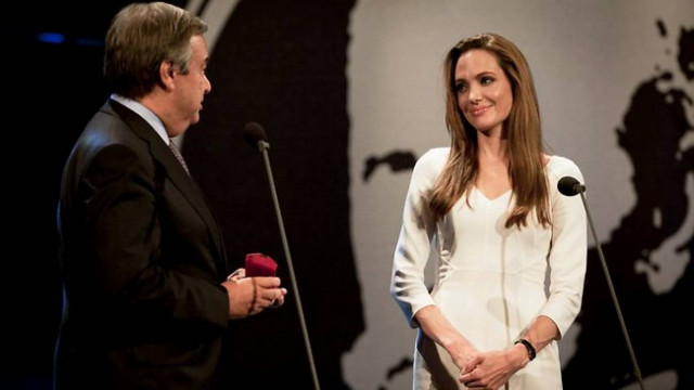 Η πρέσβειρα Τζολί ζητά βοήθεια για το Κέρας της Αφρικής