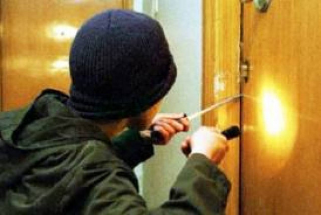 Σπείρα διαρρηκτών «ρημάζει» τη Λαμία