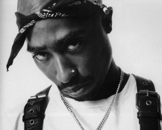 «Πόλεμος» για την sex tape του Tupac!