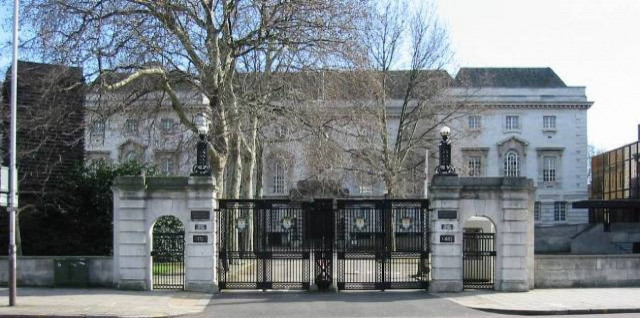 Για υπεξαίρεση δικάζεται Έλληνας επιχειρηματίας στο Λονδίνο