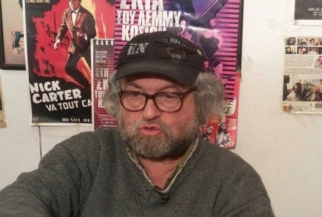 Στη διαμαρτυρία απαντούν με ξύλο