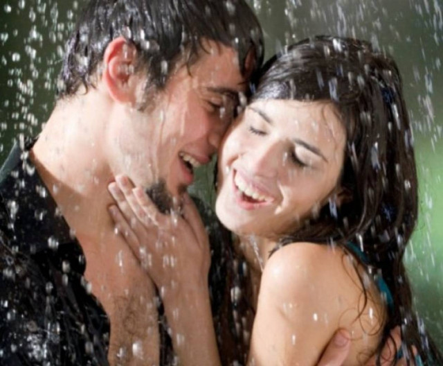 Σεξ με ρομάντζο