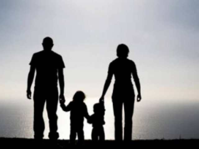 Λεπτοί γονείς κάνουν... λεπτά παιδιά