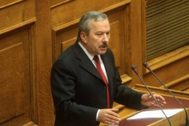 Ο Κουσελάς «καρφώνει» τον Παπακωνσταντίνου για τους μεγαλοοφειλέτες