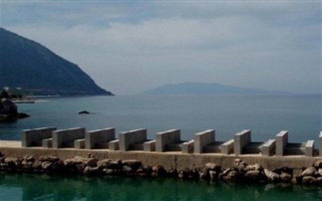 Κυματοθραύστες στα πυρηνικά εργοστάσια της Ιαπωνίας