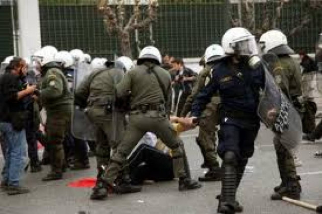 Γ. Μιχελάκης: Καταδικαστέα η αστυνομική βία