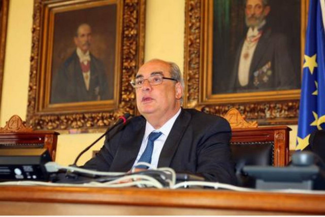 Κάλεσμα στους οφειλέτες για ρύθμιση χρεών από το Δήμο Πειραιά