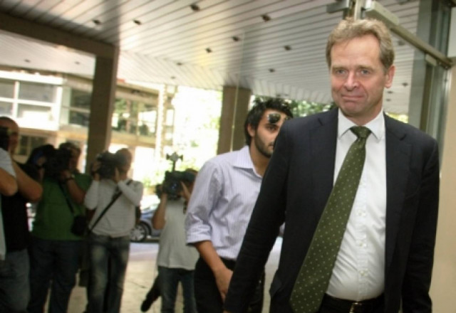 «Εμφύλιος» στη Δικαιοσύνη για την Τρόικα