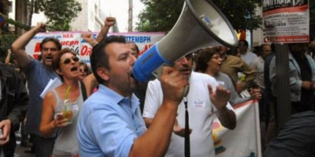 Παράσταση διαμαρτυρίας της ΟΛΜΕ