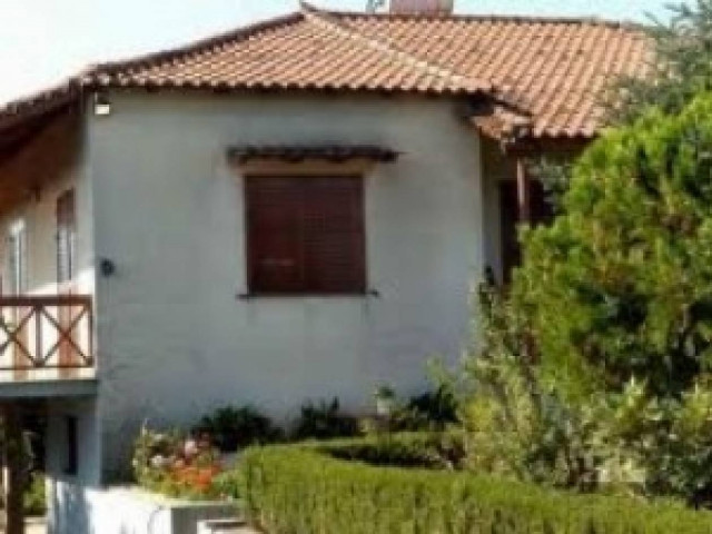 Φίμωσαν και λήστεψαν ηλικιωμένη στο σπίτι της