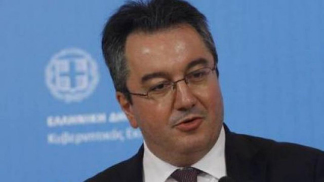 Ηλ. Μόσιαλος: Καταστροφικές οι πρόωρες εκλογές