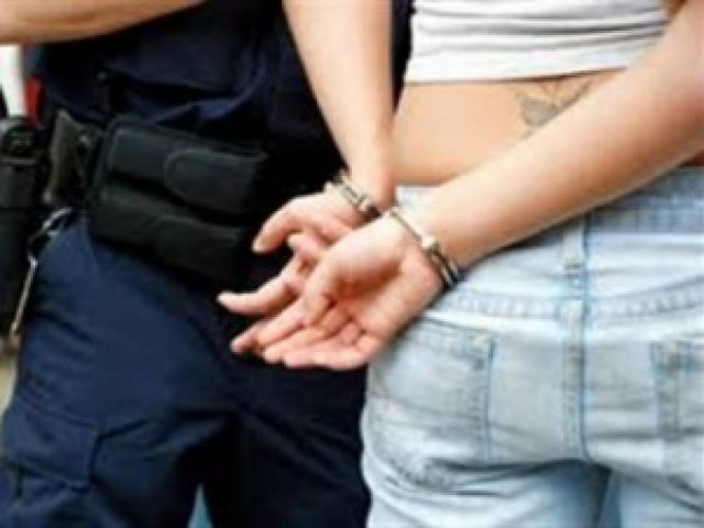 Γυναίκες με αδυναμία στο να... αδειάζουν σπίτια