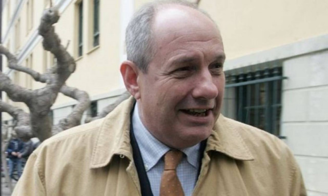 Ένας χρόνος newsbomb: Ευχές από τον Τ. Κουίκ