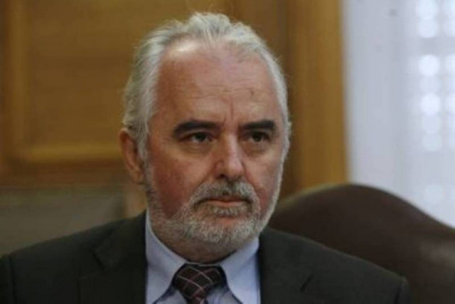 Ένας χρόνος newsbomb: Ευχές από τον Γ. Κουτρουμάνη