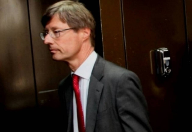 Μ.Μορς: «Χρειάζεται και νέα μείωση της απασχόλησης στο δημόσιο»