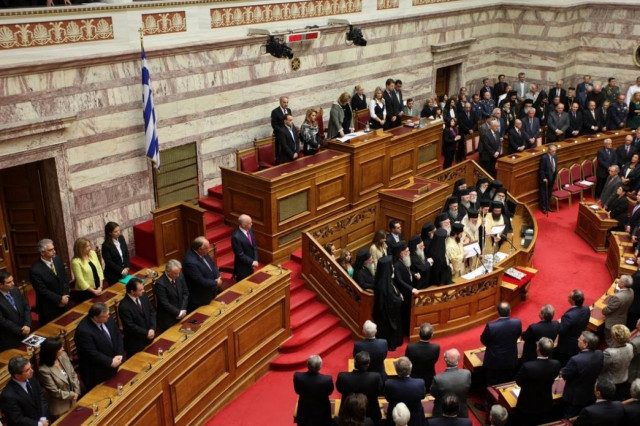 Με παραίτηση απειλεί βουλευτής του ΠΑΣΟΚ