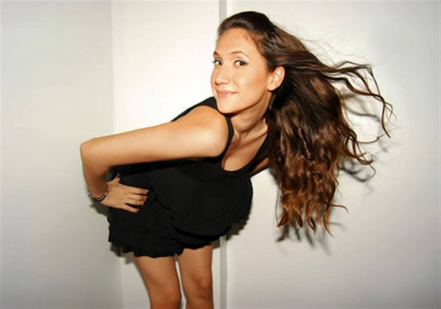 Ένας χρόνος newsbomb: Ευχές από την Λ.Παπαϊωάννου