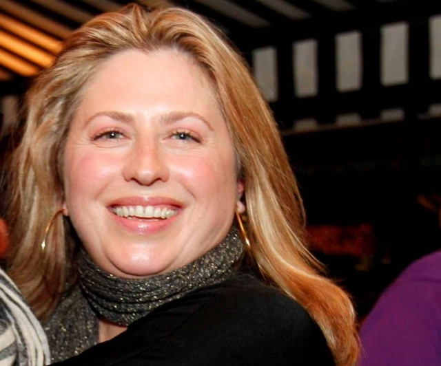 Ένας χρόνος newsbomb: Ευχές από την Σάντρα Βουτσά