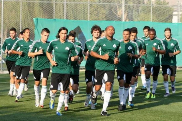 Ευχάριστα με Ρούντολφ, δυσάρεστα με Κοτσόλη