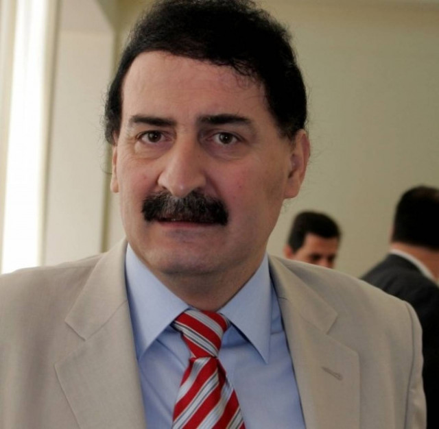 Ένας χρόνος newsbomb: Ευχές από τον Αναστάσιο Καριπίδη