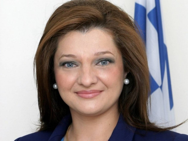 Ένας χρόνος newsbomb: Ευχές από την Δ. Αυγερινοπούλου