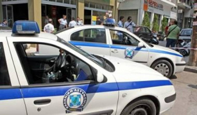 Σε εξέλιξη καταδίωξη ενός φορτηγού στο Μαρκόπουλο