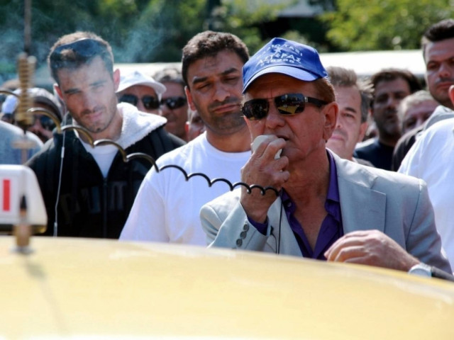 Το υπουργείο Μεταφορών επιβραβεύει τη ΝΔ για τη διαγραφή Λυμπερόπουλου