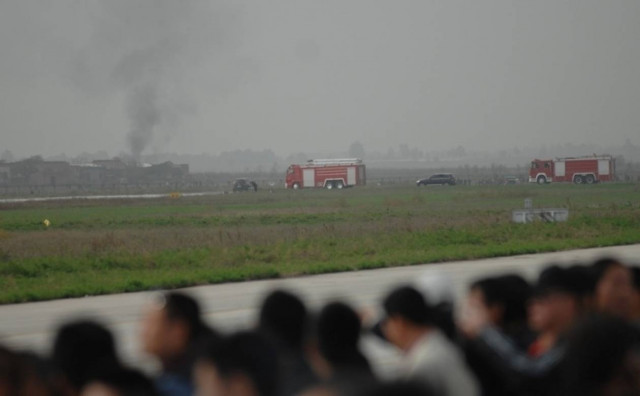 Νεκρός ο πιλότος του κινεζικού αεροσκάφους