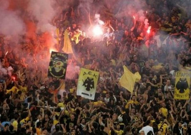 Συλλήψεις και προσαγωγές στο ΑΕΚ-Ολυμπιακός