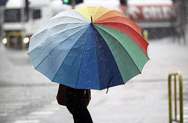 Έντονα καιρικά φαινόμενα και «βουτιά» της θερμοκρασίας