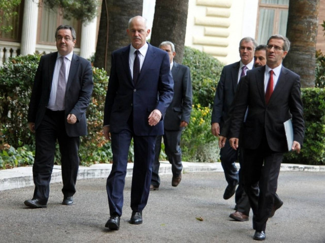 Αποκλείει το Μαξίμου σύγκληση πολιτικών αρχηγών