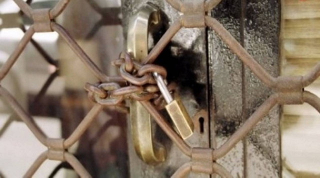 Κλειστά την Τρίτη τα καταστήματα στη Λαμία