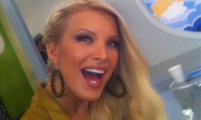 Το ψεύτικο προφίλ της Κατερίνας Καινούργιου