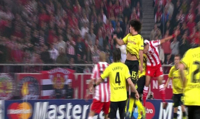 Μπροστά στο σκορ ο Ολυμπιακός