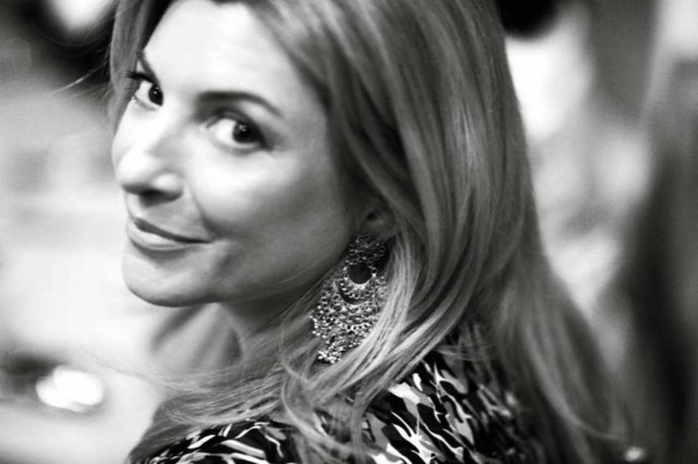 Η Χριστίνα Πολίτη γίνεται βασίλισσα στο QUEEN.GR!