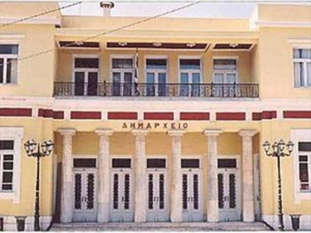 «Τρύπωσαν» ξανά σε δημαρχείο στην Καβάλα