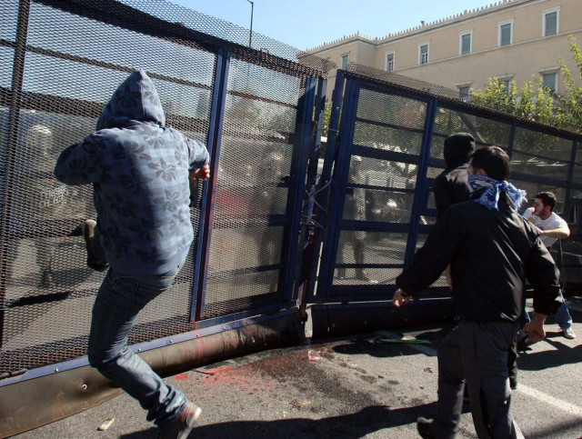 Ποινικές διώξεις για τα επεισόδια στην Αθήνα