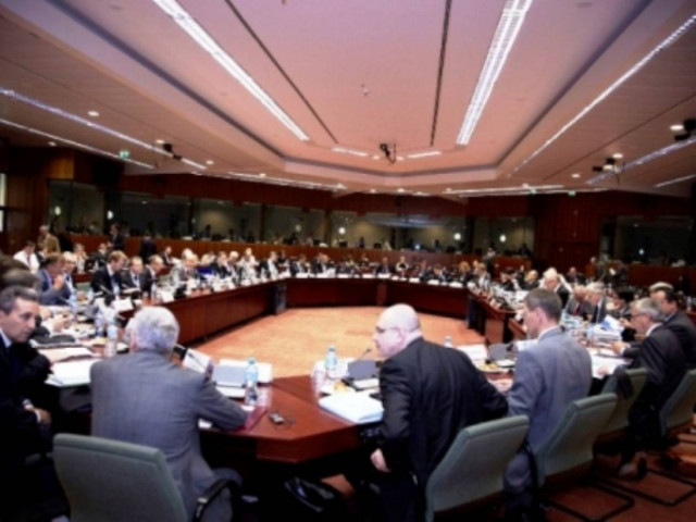 Σκληρές διαπραγματεύσεις για ελληνικό «κούρεμα» 50%