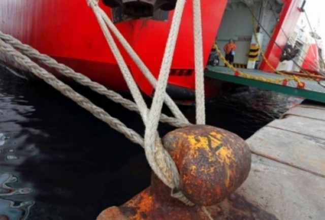 Χωρίς πλοία μέχρι την Τρίτη