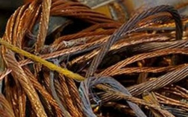 Έκλεβαν καλώδια και τα πουλούσαν τέσσερα ευρώ το κιλό