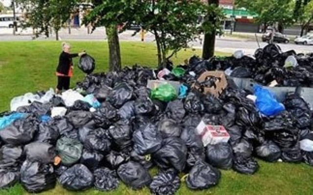 Αγώνας δρόμου για να καθαρίσει η Θεσσαλονίκη