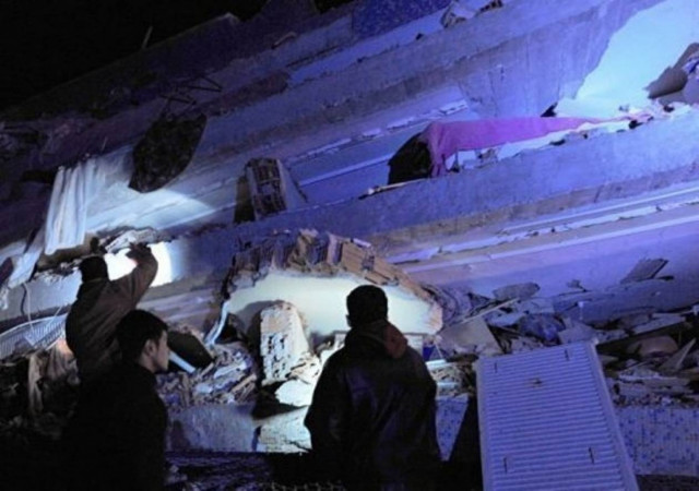 Πυροβολισμοί στη φυλακή της πληγείσας πόλης Βαν