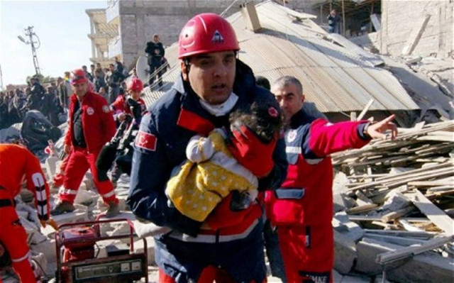 Εξανεμίζονται οι ελπίδες για εντοπισμό επιζώντων στην Τουρκία