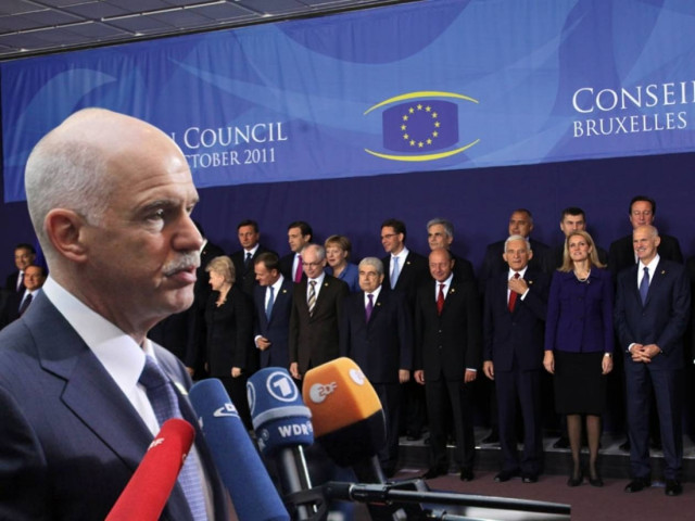 Παράδοση Παπανδρέου σε ελεγχόμενη χρεωκοπία