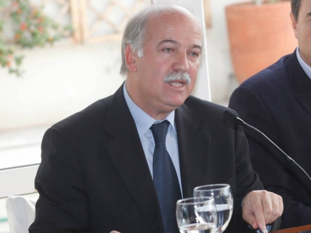 Φλωρίδης: Η χώρα βρίσκεται υπό καθεστώς εσωτερικής κατοχής