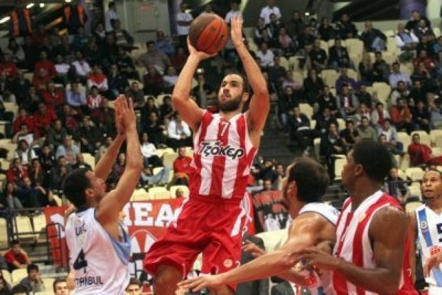 Νίκη για Ολυμπιακό... σε ματς θρίλερ