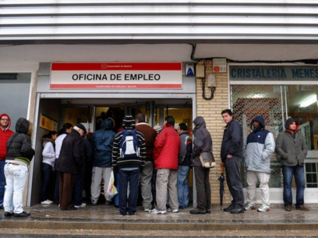 Ρεκόρ ανεργίας στην Ισπανία πριν από τις εκλογές