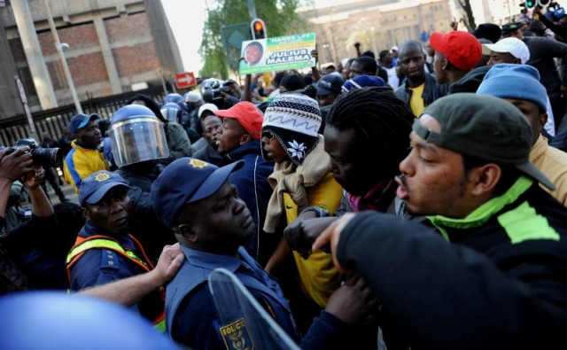 Ν. Αφρική: Πορεία νέων ενάντια στη φτώχεια