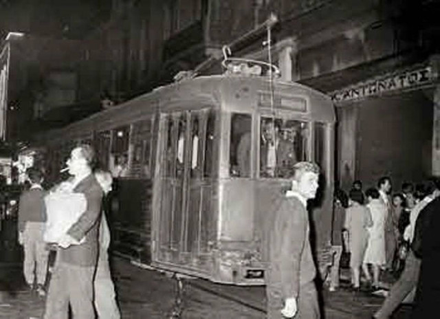 Το τραμ το... πρώτο